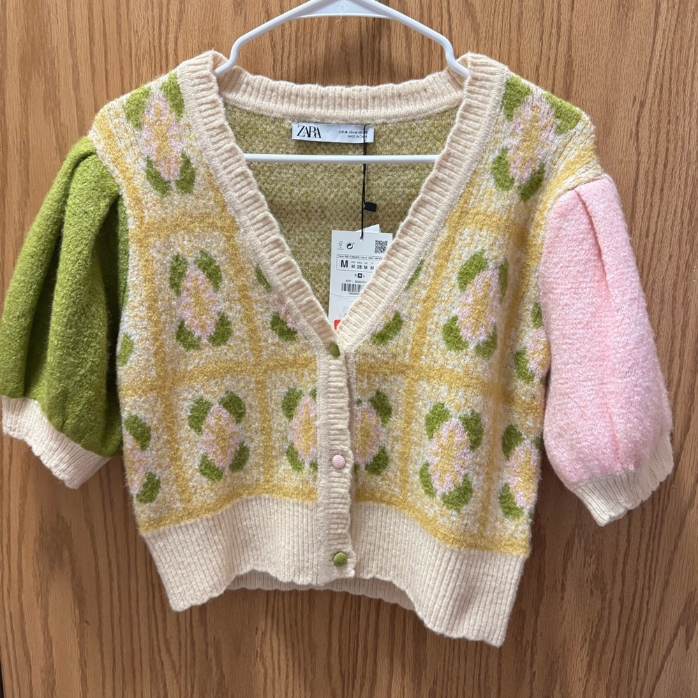 NWT Zara Short Sleeve Floral Cardigan Sz M